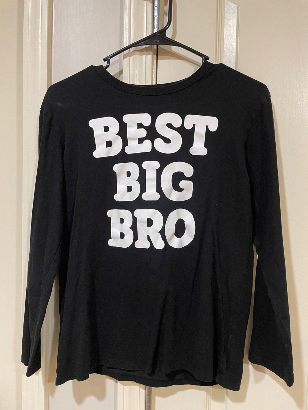 Place Black Long-Sleeve Tee with White "BEST BIG BRO" Graphic
